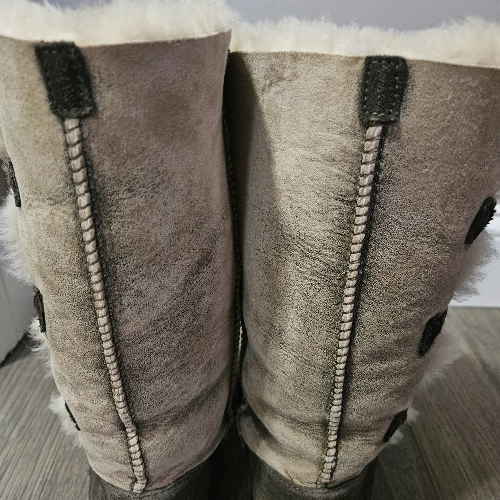UGG Women's Buttoned Shearling Boots - Brown and Cream